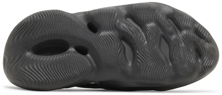 Yeezy Foam RNR Onyx - Visual Streetwear