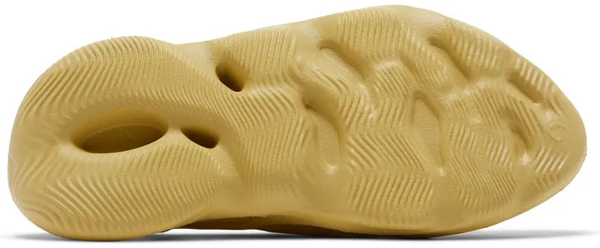 Yeezy Foam RNNR Sulfur - Visual Streetwear