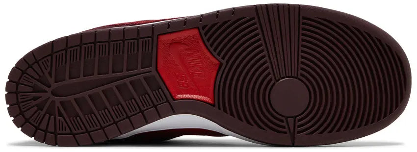 Nike SB Dunk Low Cherry - Visual Streetwear