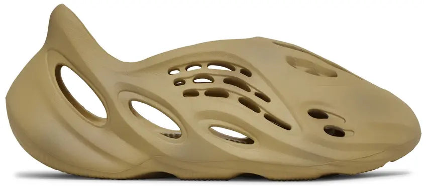 Yeezy Foam RNR Desert Sand - Visual Streetwear