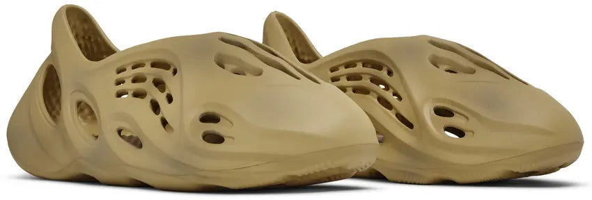 Yeezy Foam RNR Desert Sand - Visual Streetwear