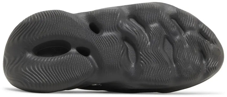 Yeezy Foam RNR Onyx - Visual Streetwear