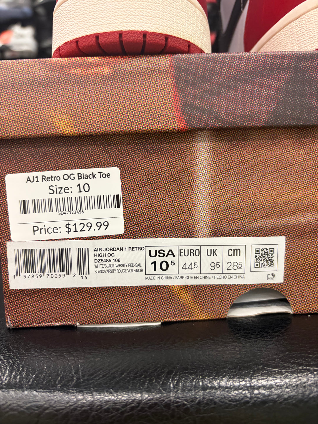Air Jordan 1 OG Black Toe
