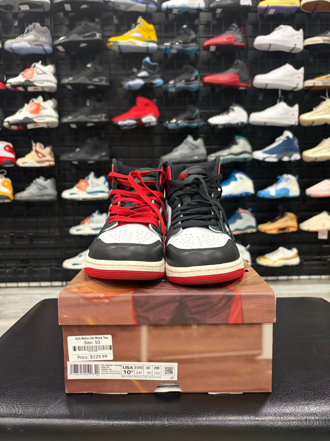 Air Jordan 1 OG Black Toe