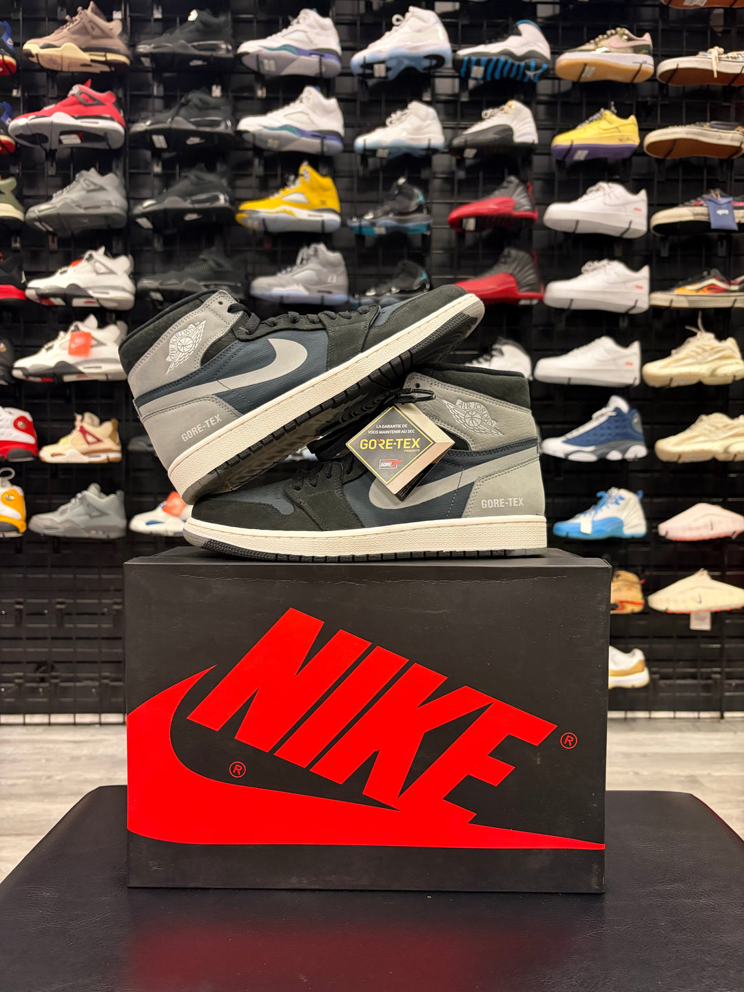 Air Jordan 1 Element