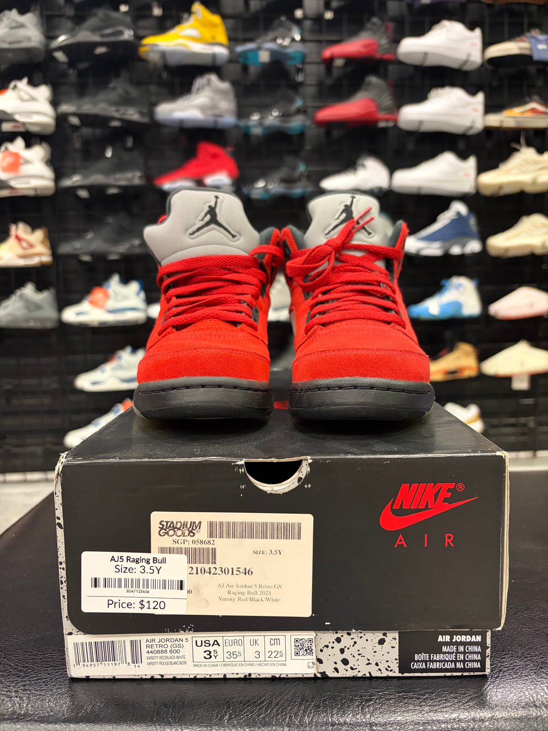 Air Jordan 5 Raging Bull